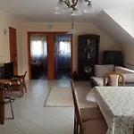 Attila Apartmanhaz 招待所