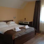 招待所 Attila Apartmanhaz 3*