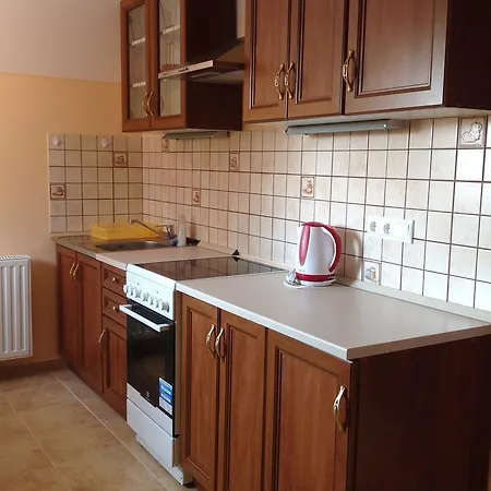 Attila Apartmanház 2*