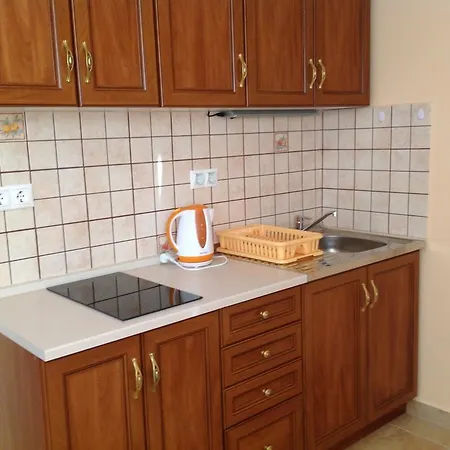 Attila Apartmanhaz ゲストハウス