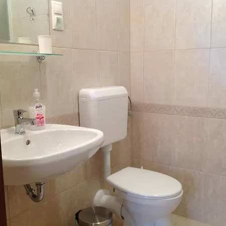 Attila Apartmanház Vendégház Hévíz