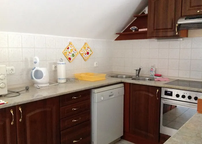 Attila Apartmanhaz 3*
