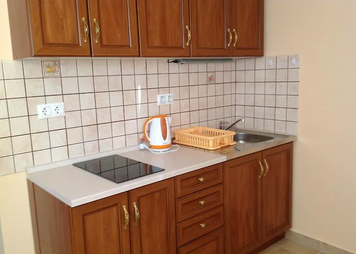 Attila Apartmanhaz בית הארחה