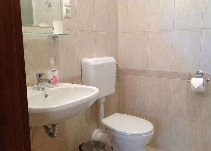 Attila Apartmanhaz בית הארחה Hévíz