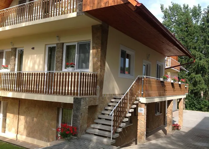 בית הארחה Attila Apartmanhaz 3*